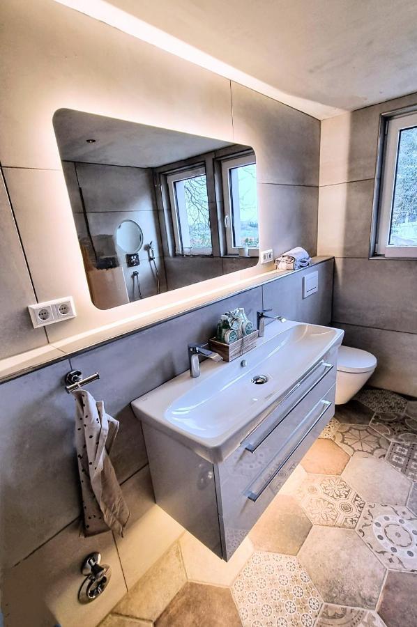 Villa Exklusives Holzhaus Mit Bergbahn - Baden-Baden Im Schwarzwald Esterno foto